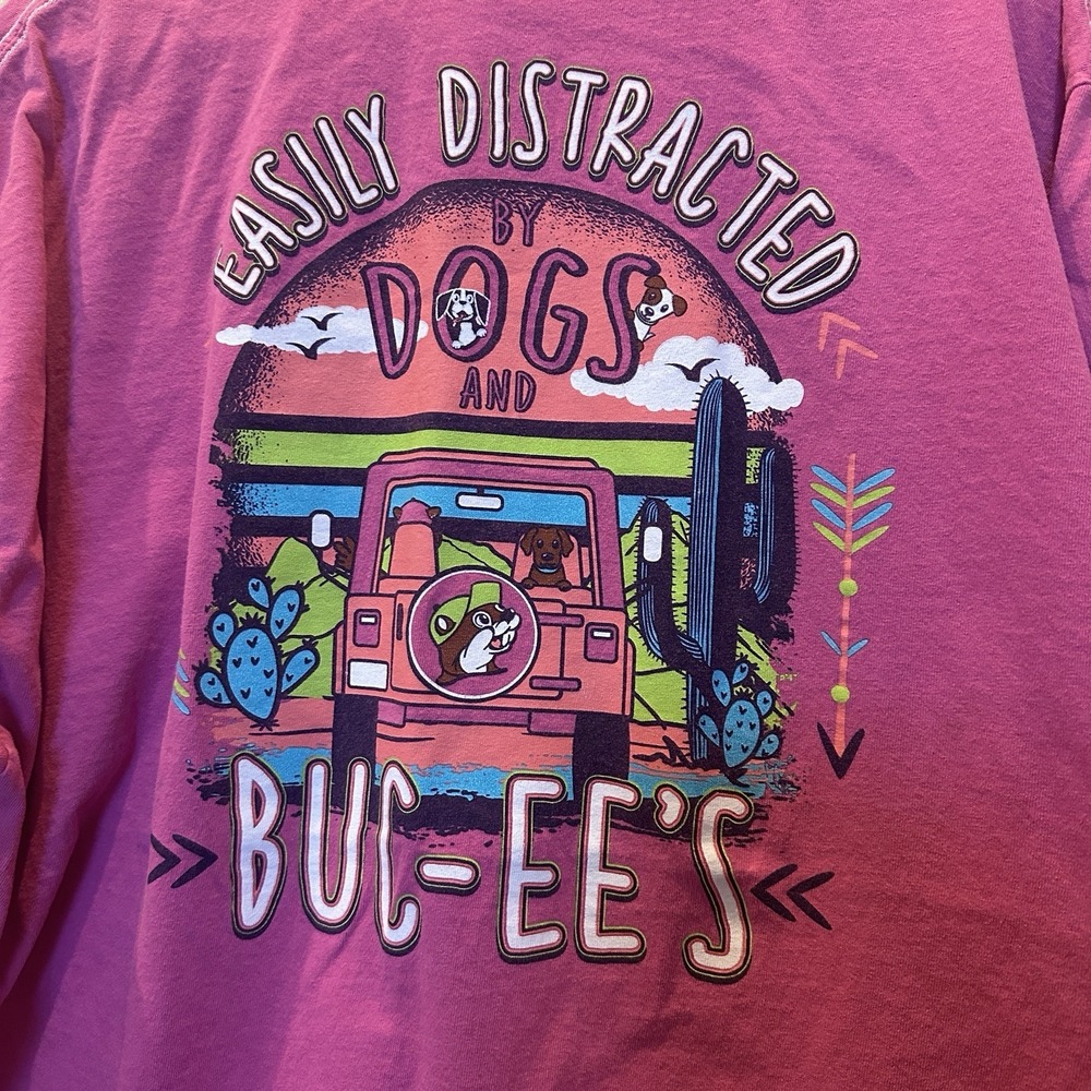 Bucees Shirt Pink Easily Distracted By Dogs Buc-ee's Jeep Womens 2XL